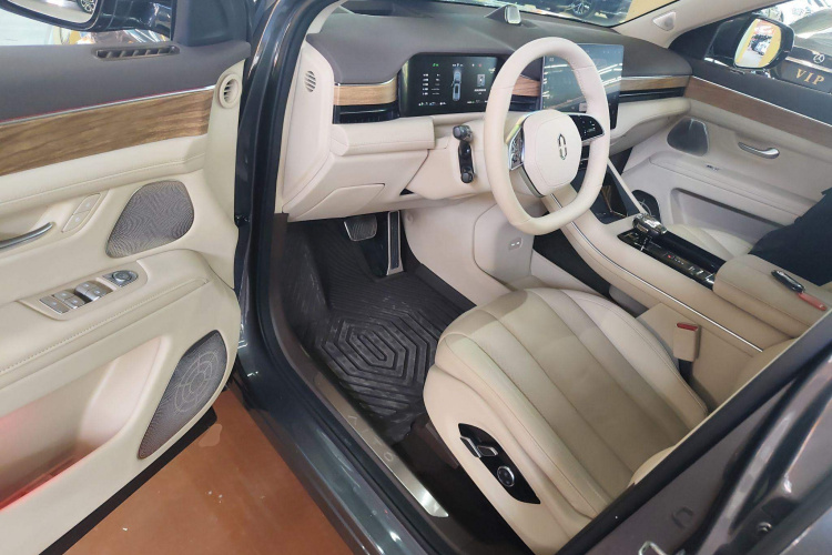 鸿蒙智行 问界M7 2024款 1.5T 后驱Plus版 5座中控内饰7003