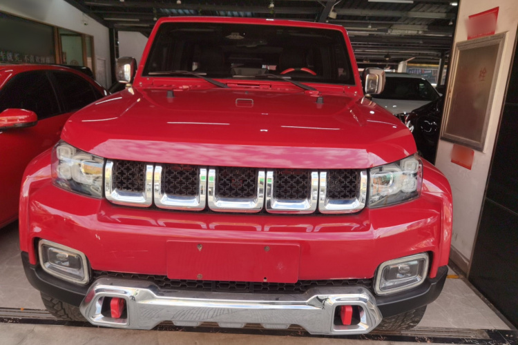 北京BJ40 2018款 PLUS 2.3T 自动四驱旗舰版 国V车身外观6001