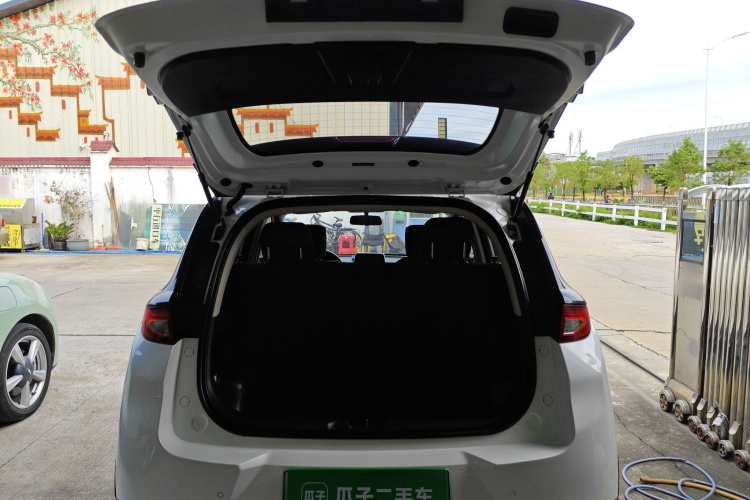 大运 悦虎 2022款 30.66kWh 两驱标准版机舱底盘23