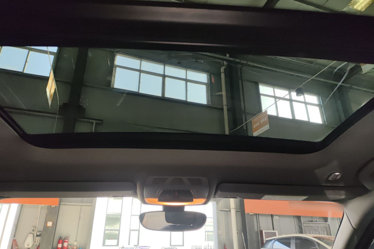 宝马1系 2021款 120i M运动曜夜版中控内饰22