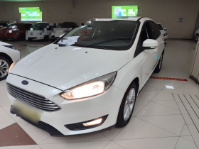 福特 福克斯 2018款 三厢经典 1.6L 自动风尚型智行版