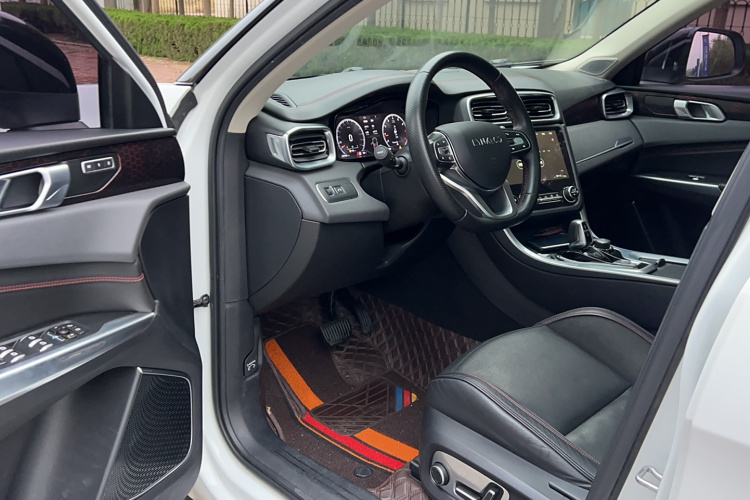 领克01 2017款 2.0T 四驱劲Pro版中控内饰7001