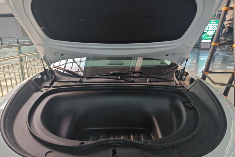 智己汽车 智己LS6 2026款 纯电 Max机舱底盘24