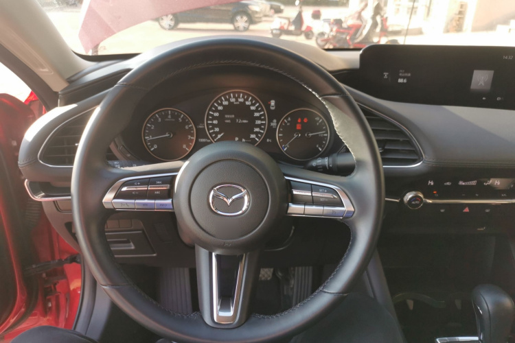 马自达3 昂克赛拉 2020款 2.0L 自动质雅版中控内饰13