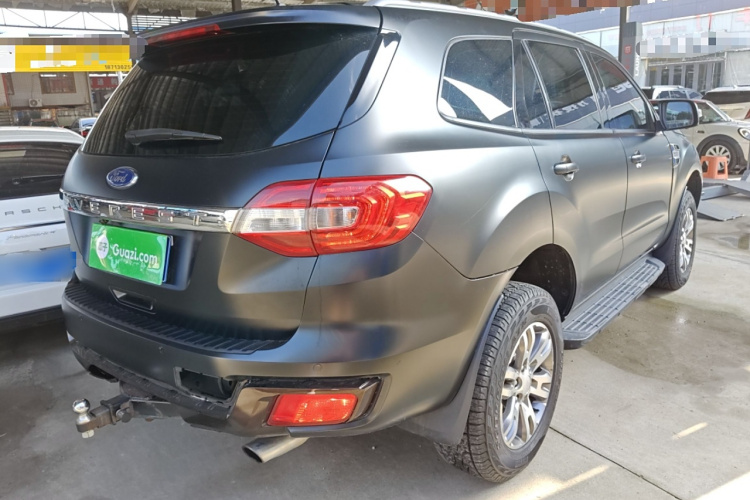 福特 撼路者 2017款 2.0T 汽油自动四驱豪华版 5座车身外观7