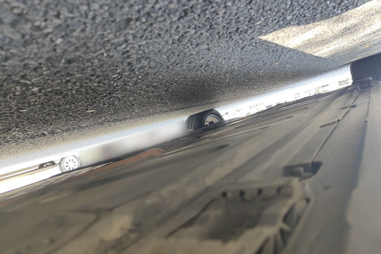 奔驰E级 2018款 改款 E 300 L 豪华型局部细节9001