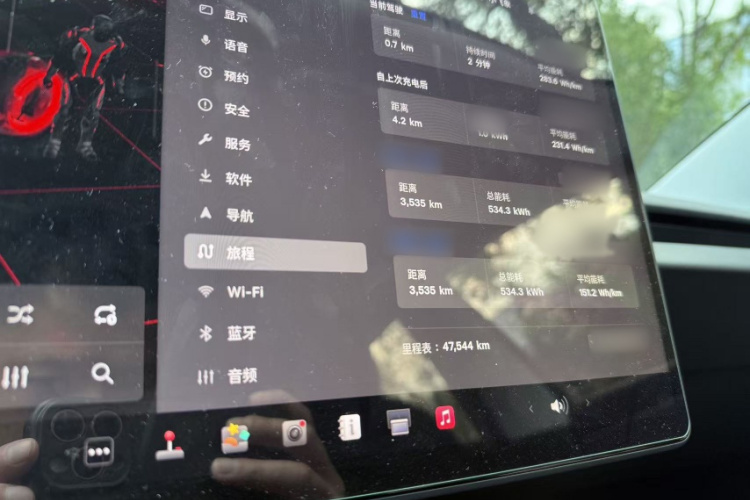 特斯拉 Model 3 2023款 长续航全轮驱动版车身外观6007