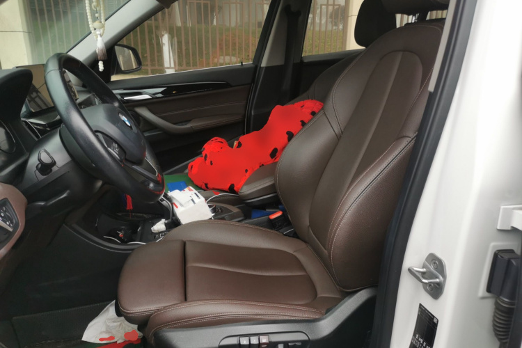 宝马X1 2020款 sDrive25Li 领先型中控内饰19