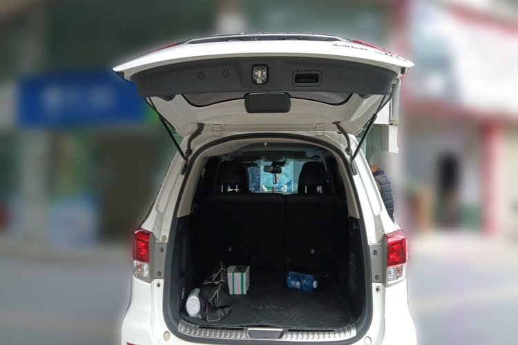 日产 途达 2020款 2.5L XV 4WD 自动四驱旗舰版中控内饰23