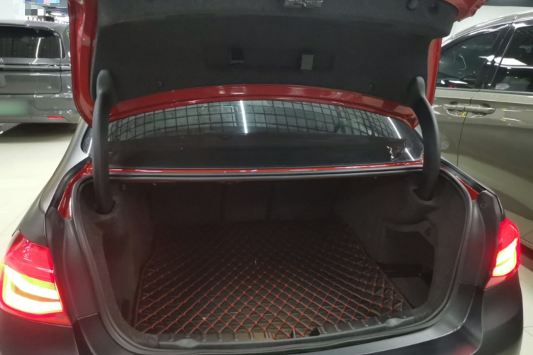 宝马3系 2018款 320Li 时尚型局部细节23