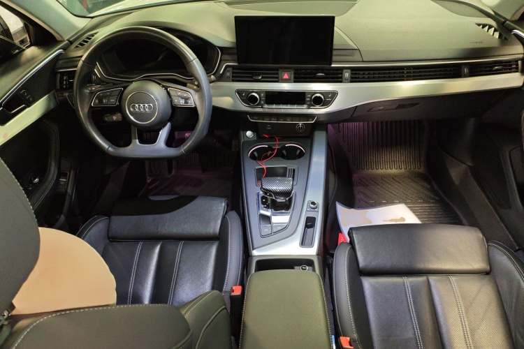 奥迪A4L 2022款 40 TFSI 豪华动感型中控内饰12