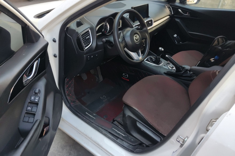 马自达3 昂克赛拉 2016款 三厢 1.5L 手动舒适型中控内饰20