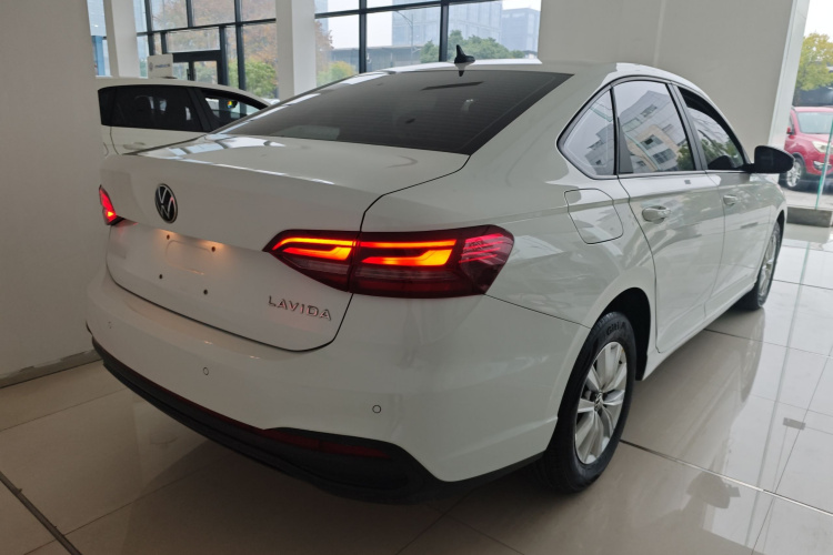 大众 朗逸 2023款 1.5L 自动得逸版车身外观6005