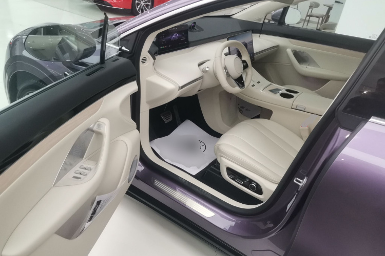 鸿蒙智行 智界R7 2025款 增程 331km Ultra中控内饰20