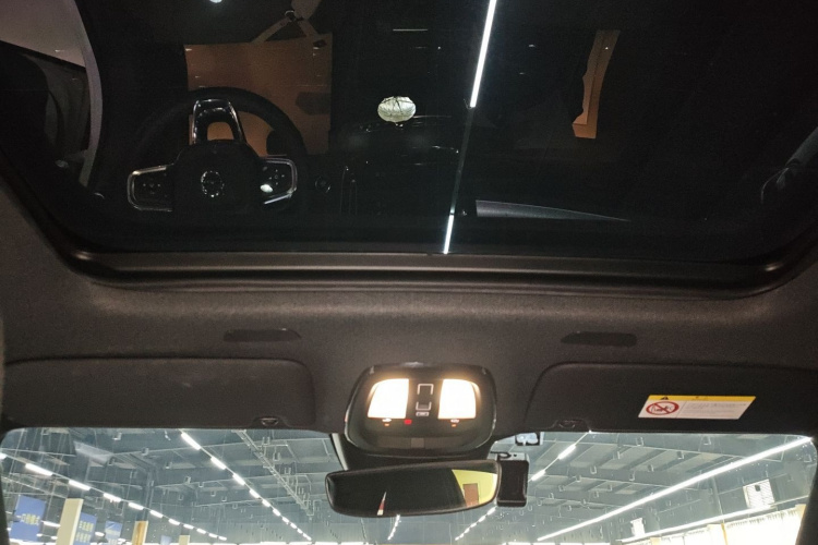 沃尔沃XC40 2023款 B3 智行时尚版局部细节22