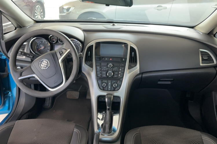 别克 英朗 2014款 XT 1.6L 自动时尚版中控内饰7005