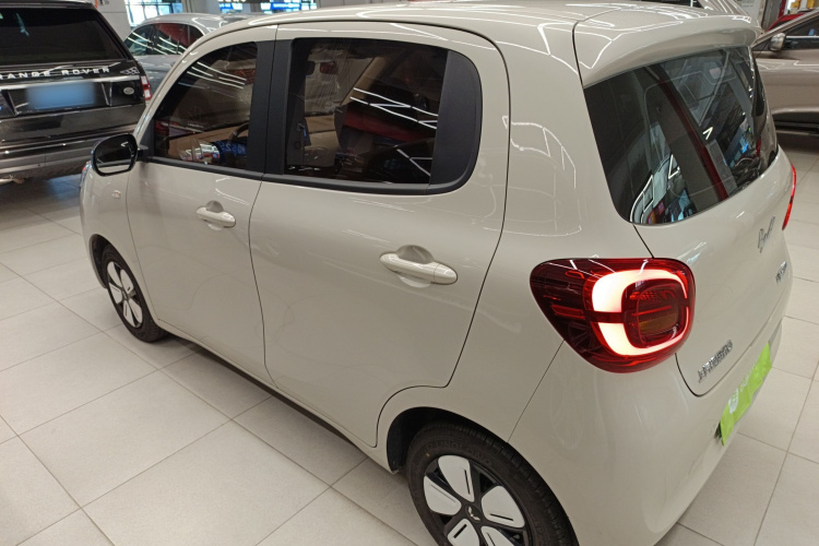 五菱汽车 宏光MINIEV 2025款 四门版 进阶款车身外观4