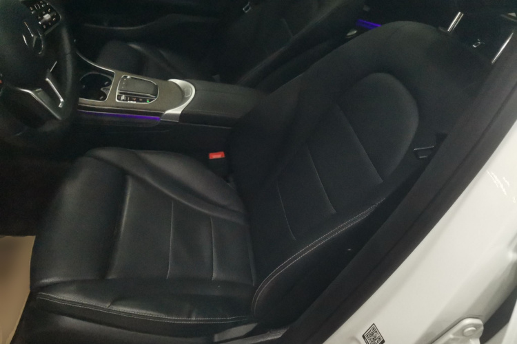 奔驰GLC 2020款 改款 GLC 300 L 4MATIC 动感型中控内饰19