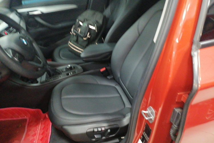 宝马X1 2018款 sDrive18Li 时尚型局部细节19