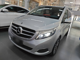 奔驰V级 2018款 V 260 领航版 国VI