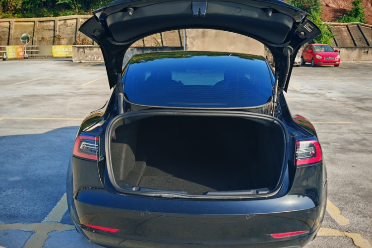 特斯拉 Model 3 2022款 后轮驱动版局部细节23