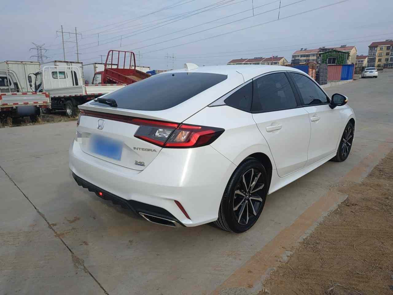本田 型格 2023款 HATCHBACK 240TURBO CVT领潮版(5)