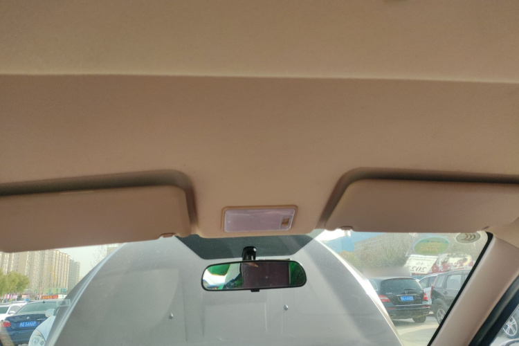 北汽威旺M30 2015款 1.5L基本型DAM15中控内饰22