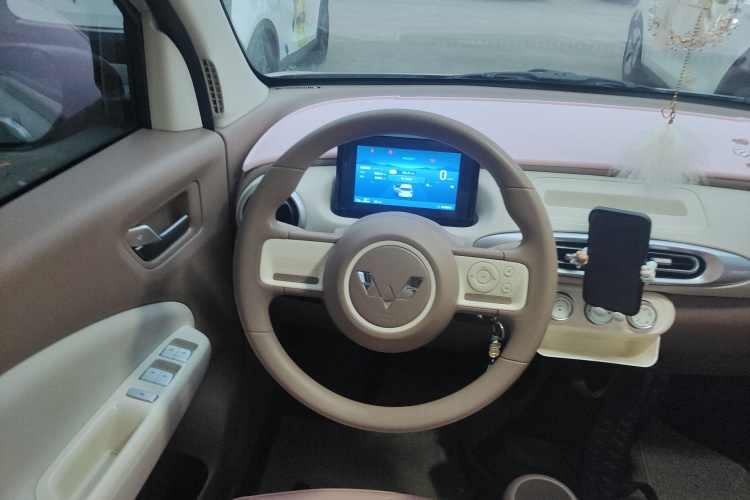 五菱汽车 宏光MINIEV 2025款 四门版 进阶款中控内饰13