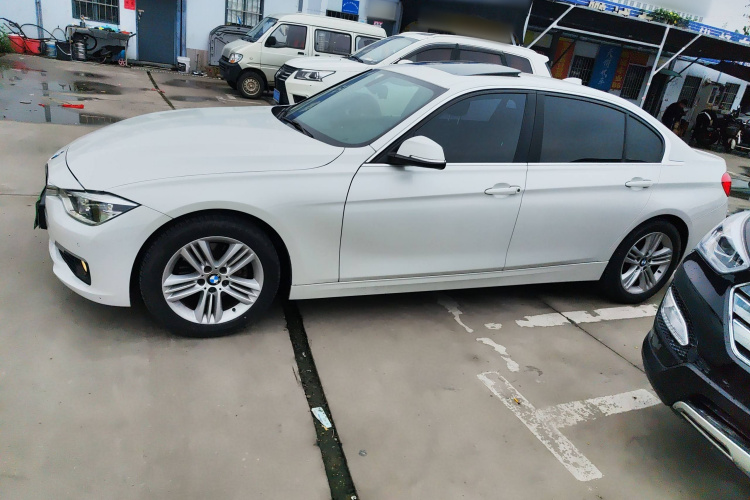 宝马3系 2016款 320Li 进取型车身外观6003