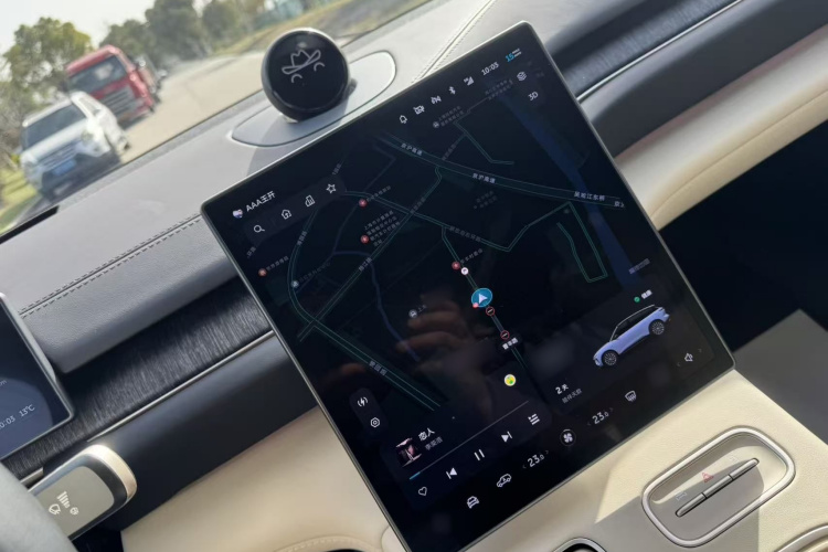 蔚来ES6 2023款 75kWh中控内饰7005