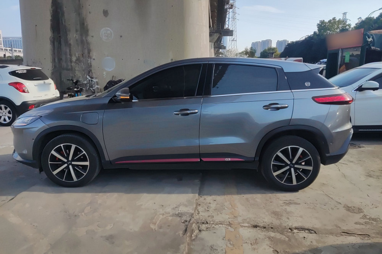 小鹏G3 2019款 悦享版车身外观4