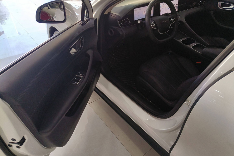 荣威D7 2023款 DMH 125km 超越版中控内饰20