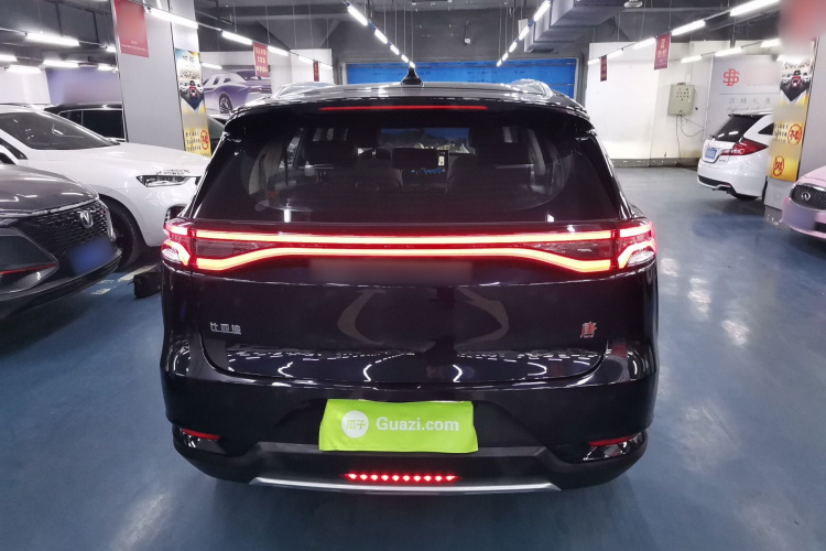 比亚迪 唐 2018款 2.0T 自动智联尊荣型 7座 国V车身外观6004