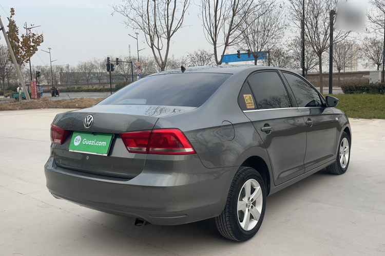 大众 桑塔纳 2015款 1.6L 手动舒适版车身外观6004