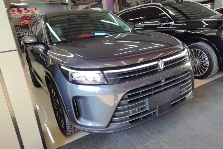 鸿蒙智行 问界M7 2022款 1.5T 四驱豪华版车身外观3