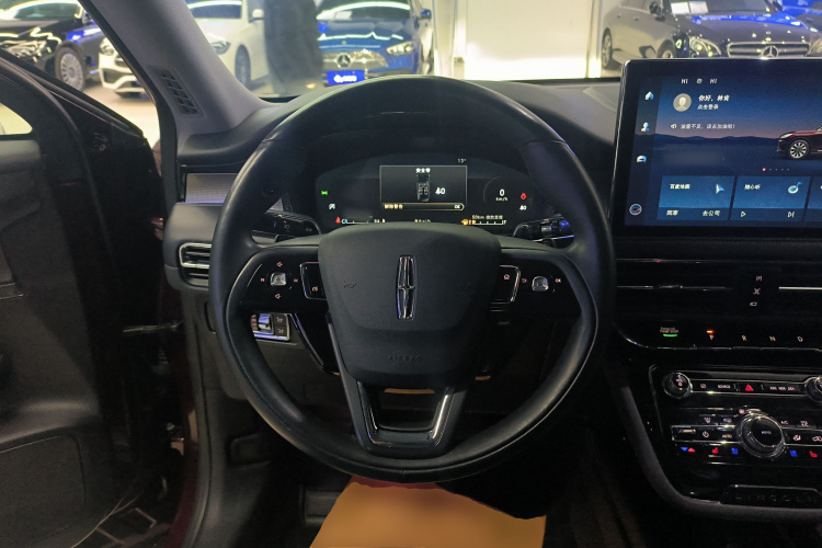 林肯 冒险家 2022款 2.0T 两驱尊享版中控内饰13