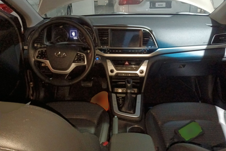 现代 领动 2016款 1.6L 自动智炫·豪华型中控内饰7002