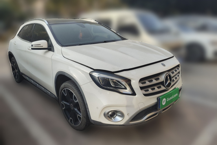 奔驰GLA 2017款 GLA 220 4MATIC 时尚型车身外观6002