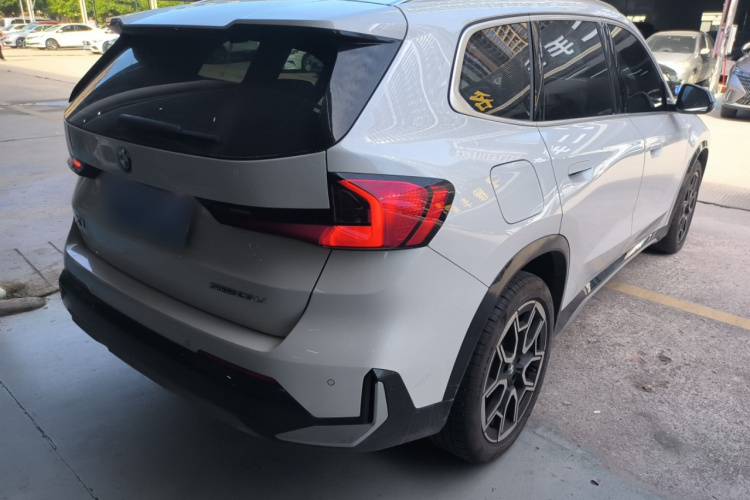 宝马X1 2023款 sDrive25Li X设计套装车身外观7