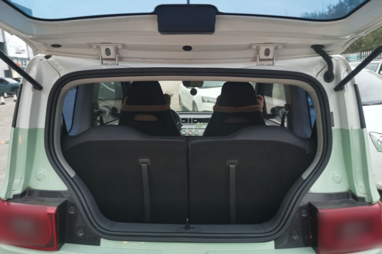 五菱汽车 宏光MINIEV 2022款 马卡龙臻享款 三元锂机舱底盘23