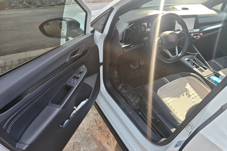 大众 高尔夫 2023款 改款 280TSI DSG R-Line中控内饰20