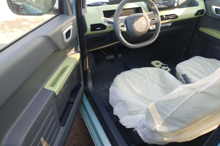 吉利银河 2024款 熊猫mini 200km 耐力熊中控内饰20