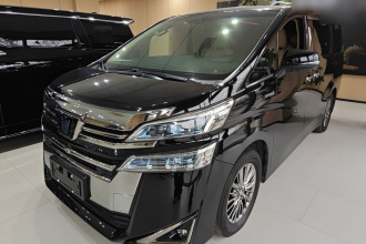 丰田 威尔法 2021款 皇冠 双擎 2.5L HV尊贵版