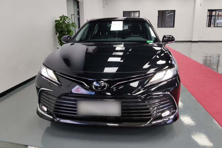 丰田 凯美瑞 2021款 2.0G 豪华版车身外观2