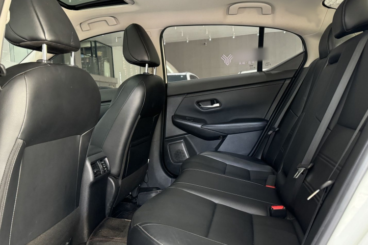 日产 轩逸 2021款 1.6L XL CVT悦享版中控内饰7003