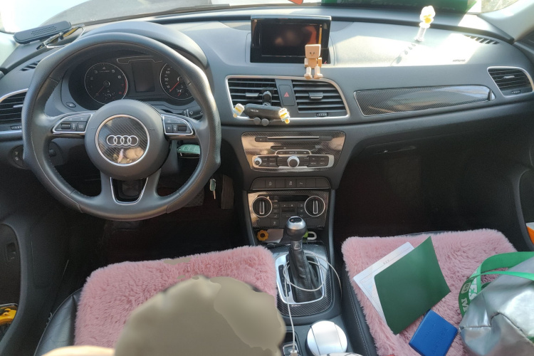 奥迪Q3 2018款 30 TFSI 时尚型典藏版中控内饰12