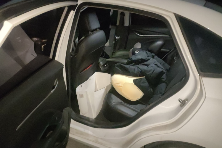 别克 英朗 2018款 18T 自动精英型中控内饰21