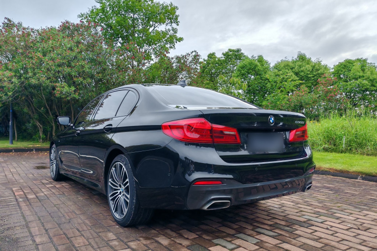 宝马5系 2019款 530Li 领先型 M运动套装车身外观6003