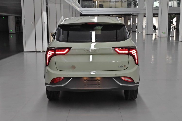 哪吒汽车 哪吒V 2022款 潮 400 Lite车身外观6005