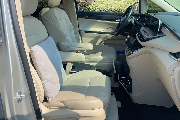 别克GL8 2022款 ES陆尊 653T 尊享型中控内饰7003